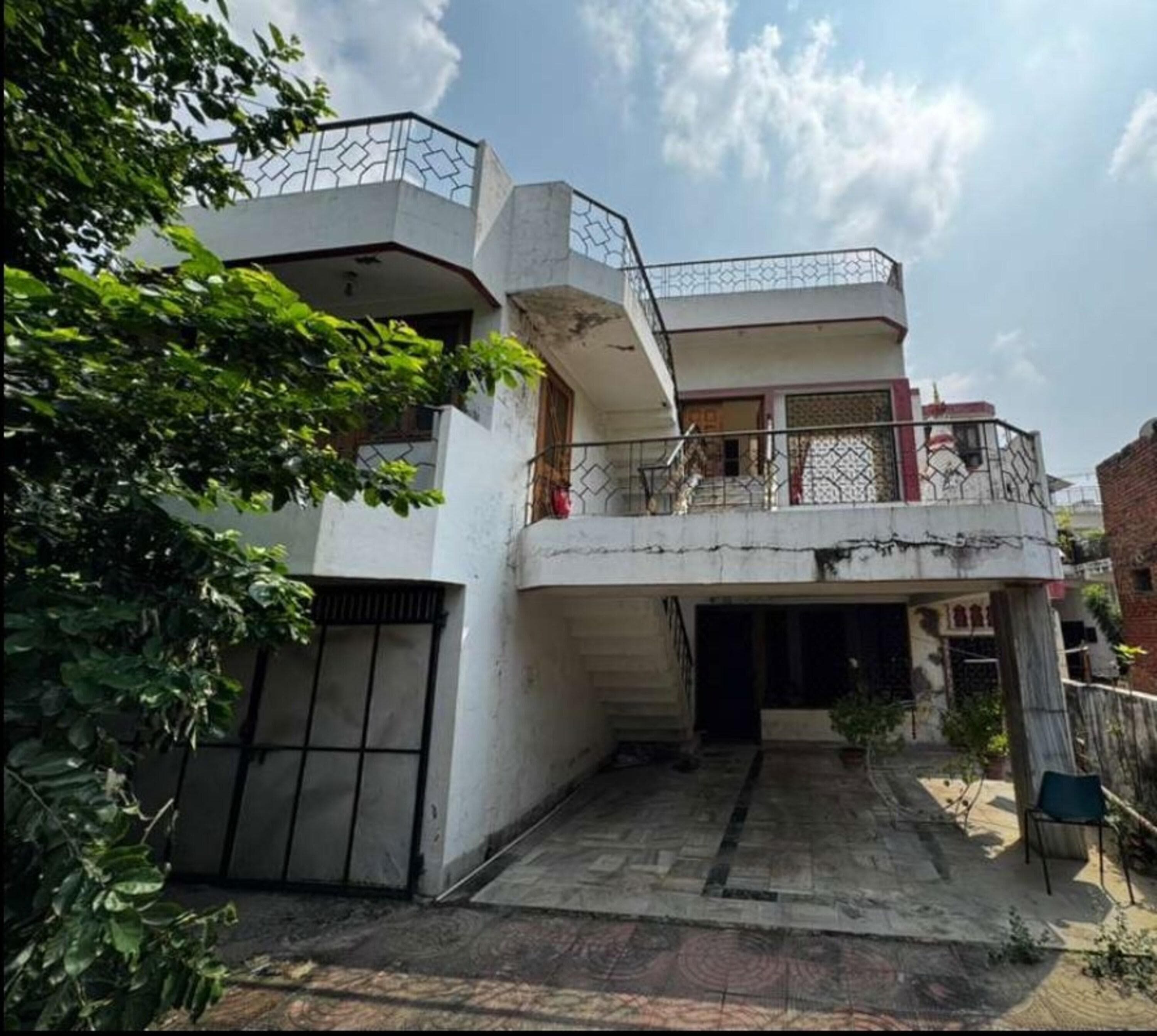 Society Delivery in Aliganj, Lucknow — locality view 4