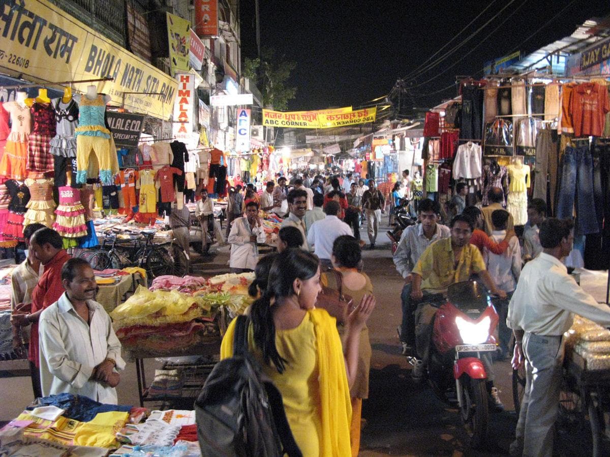 Apartment Delivery in Aminabad, Lucknow — locality view 3