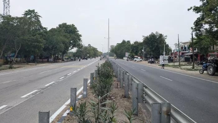 Hardoi Road, Lucknow — Difwa water jar delivery area