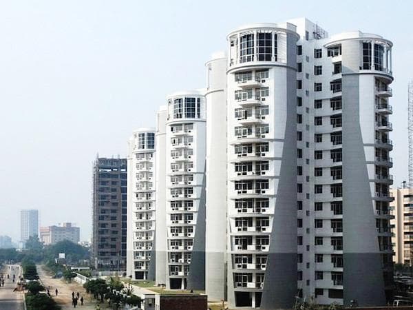 Water delivery in Gomti Nagar, Lucknow